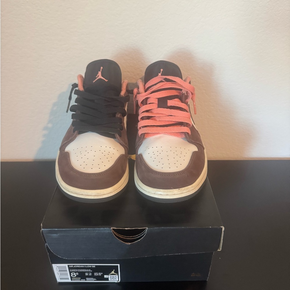 Jordan 1 low Black and Pink Sneakers Classic Design